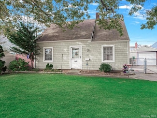 140 Jerusalem Ave, Levittown, NY 11756