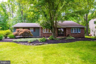24 Jeffrey Ln, East Windsor, NJ 08520