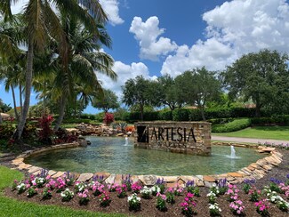 1636 Vizcaya Ln, Naples, FL 34113