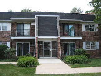 2419 Ogden Ave Unit 11, Downers Grove, IL 60515