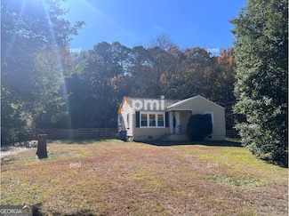 413 Hilltop Cir, Mableton, GA 30126