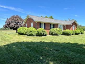9815 Richmond Rd, Warsaw, VA 22572