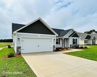 707 Alpha Ct, Beulaville, NC 28518