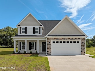 853 Mulligan Dr, Ayden, NC 28513