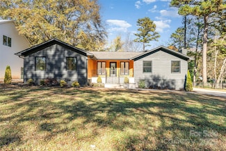 4901 Pine Ridge Rd, Charlotte, NC 28226