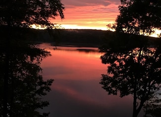 172 Stone Rd, East Brookfield, MA 01515