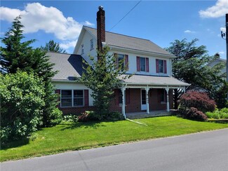 5167 Springmill Rd, Whitehall, PA 18052