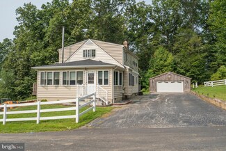 420 4th Ave, Essington, PA 19029
