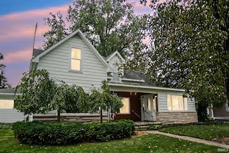 303 E Main St, Medaryville, IN 47957