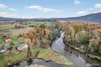 340 E Sunny Sands Rd, Cathlamet, WA 98612