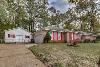 4321 Timberdale Dr, Tuscaloosa, AL 35404
