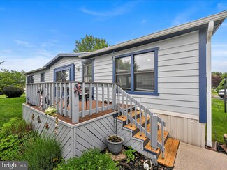 211 Greyfield Dr, Lancaster, PA 17603