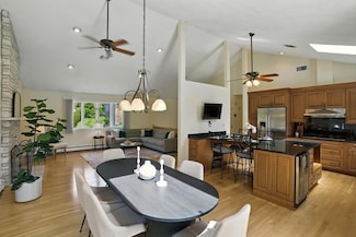 45 Susan Dr, Saugus, MA 01906