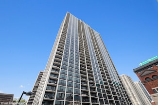 1560 N Sandburg Terrace Unit 411J, Chicago, IL 60610
