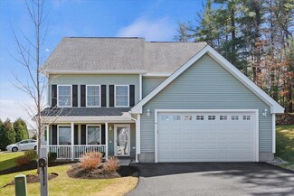9 Hollow Ridge Dr, Nashua, NH 03062