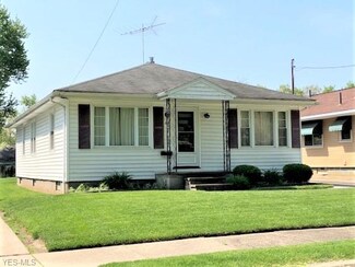 88 W Lowell Ave, Akron, OH 44310