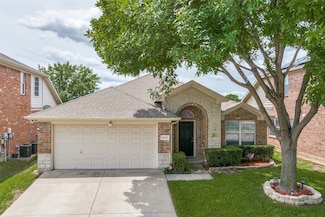 4012 Summerhill Ln, Fort Worth, TX 76244