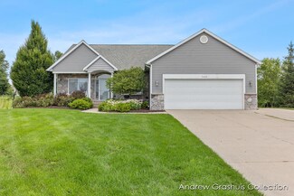7402 Missoula Dr SE, Caledonia, MI 49316