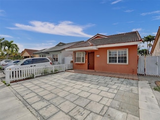 9054 NW 115th St, Hialeah, FL 33018