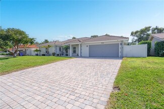 1106 SE 4th Ct, Deerfield Beach, FL 33441