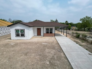 1105 W Martin St, Del Rio, TX 78840