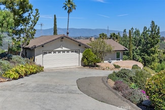 28410 Faircrest Way, Escondido, CA 92026