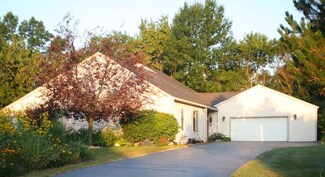 301 Briargate Ln, Deer Park, IL 60010