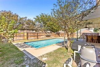 900 Robin Dr, Saginaw, TX 76179