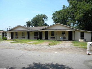 200 W Market St, Bald Knob, AR 72010