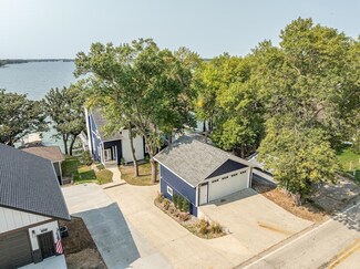 17042 255th Ave, Spirit Lake, IA 51360