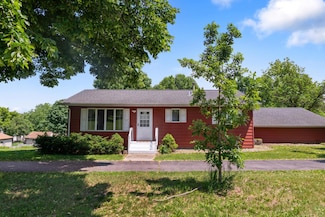 829 Madison St, Saint Peter, MN 56082