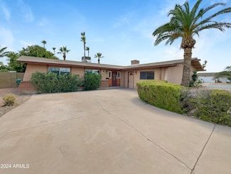 2143 W Del Campo Cir, Mesa, AZ 85202