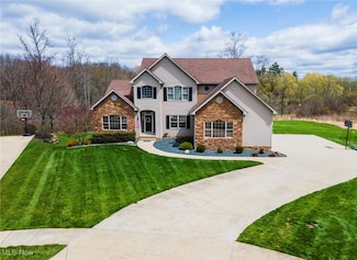 240 Aberdeen Ct, Columbiana, OH 44408
