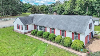 1468 Peppercorn Ln, Suffolk, VA 23432