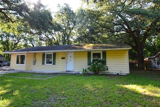 1203 Hawthorne Rd, Hanahan, SC 29410