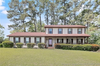 212 E Lochhaven Dr, Fayetteville, NC 28314
