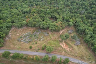 29645 Ivy Bend Rd, Stover, MO 65078