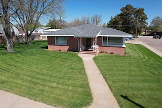 703 W 4th St, Ogallala, NE 69153
