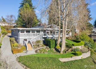 18744 Kenlake Place NE, Kenmore, WA 98028