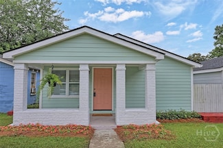 705 W 47th St, Savannah, GA 31405