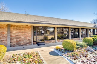 1710 W Willow Rd Unit Suite 15, Enid, OK 73703