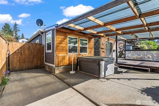 7545 Sunset Cir W, Tacoma, WA 98466