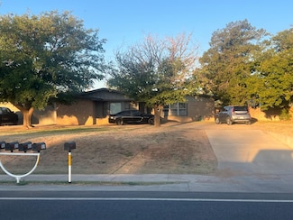 1816 Avenue H, Levelland, TX 79336