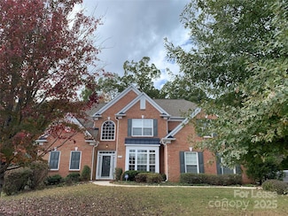 420 Willow Brook Dr, Matthews, NC 28105