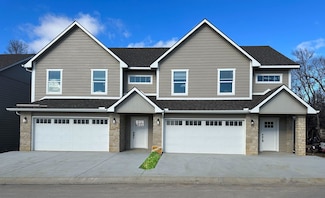 331 N 127th St E, Wichita, KS 67206