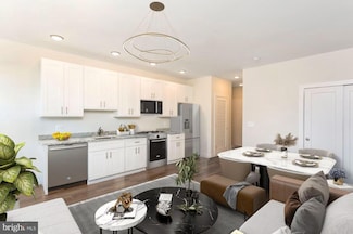 301 W Franklin St Unit 411, Baltimore, MD 21201