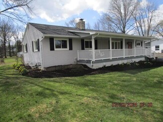 6636 Charles Rd, Westerville, OH 43082