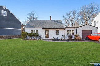 26 Voorhis Place, Pompton Plains, NJ 07444