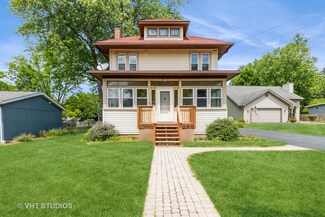 1130 W Highland Ave, Elgin, IL 60123