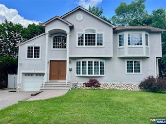 39-05 Knott Terrace, Fair Lawn, NJ 07410